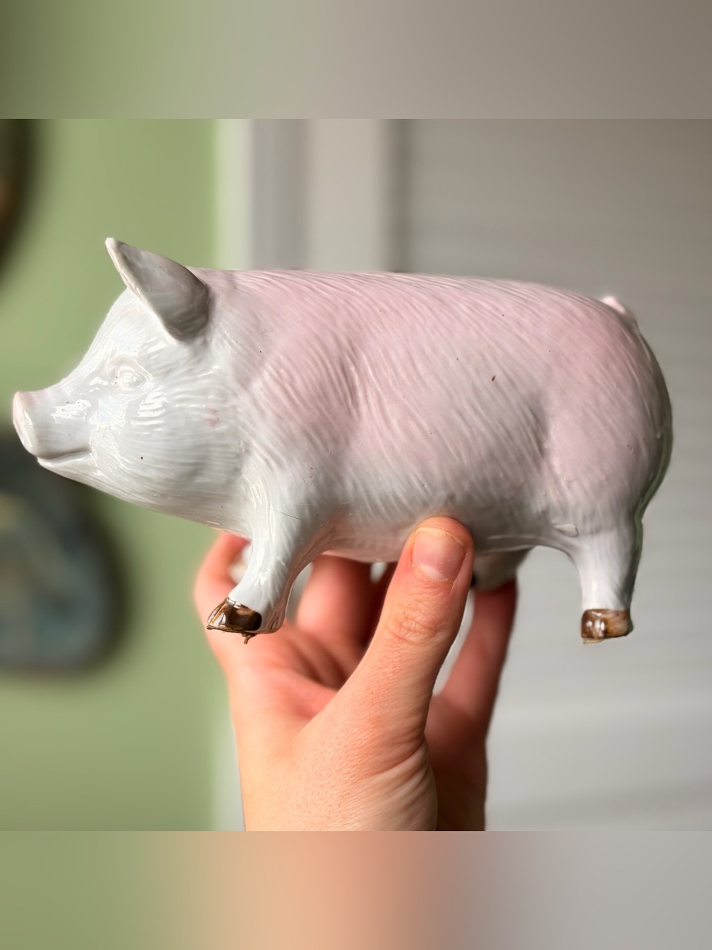 Vintage Textured Farmhouse Pig Piggy Bank Home Figurine Accent - Picture 6 of 6